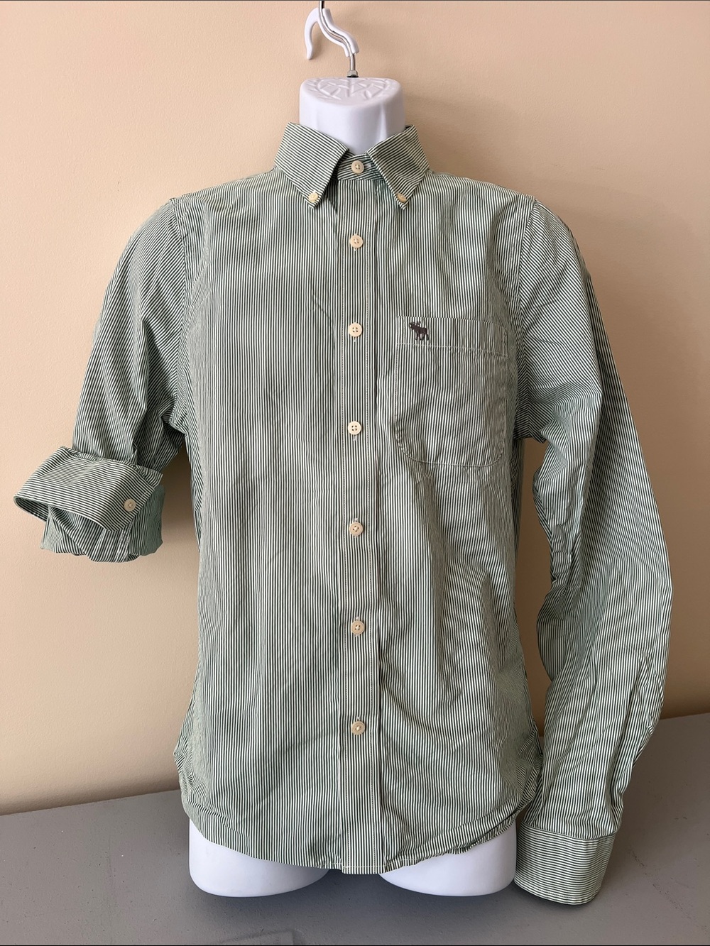 Abercrombie & Fitch Green vertical Pinstripe Button-Down Shirt